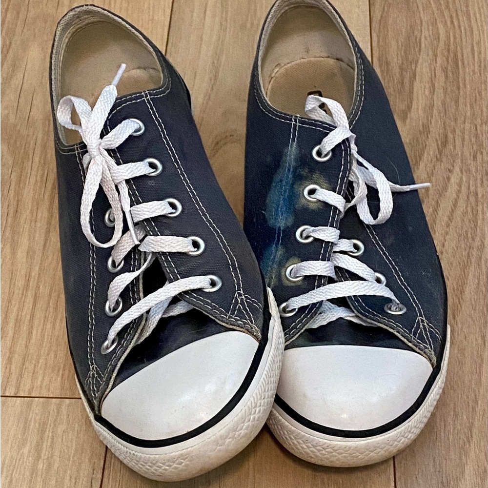 Low top Converse